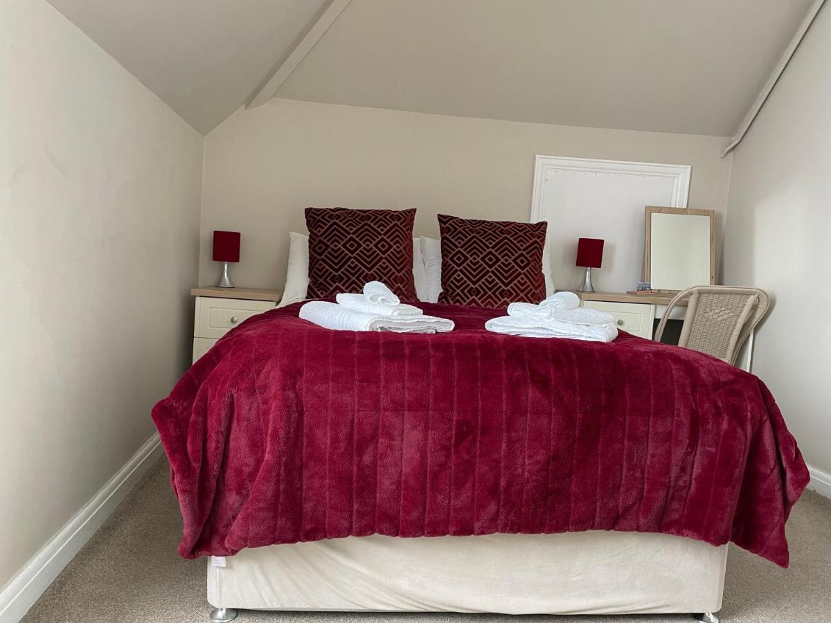 The Sandrock Clacton-on-Sea Exterior photo