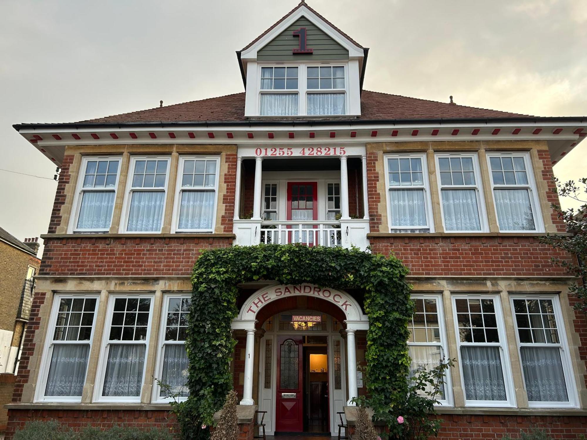 The Sandrock Clacton-on-Sea Exterior photo