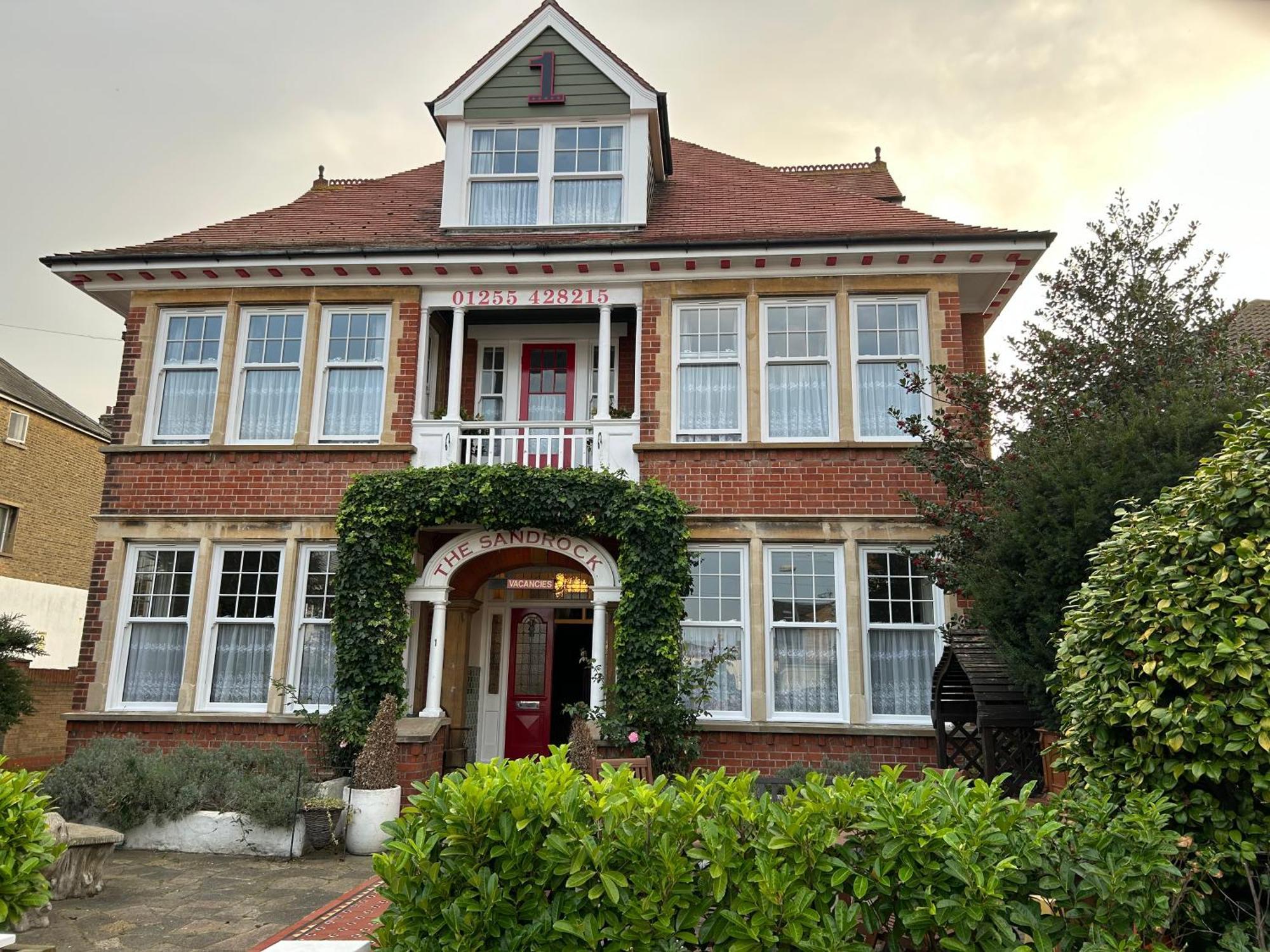 The Sandrock Clacton-on-Sea Exterior photo